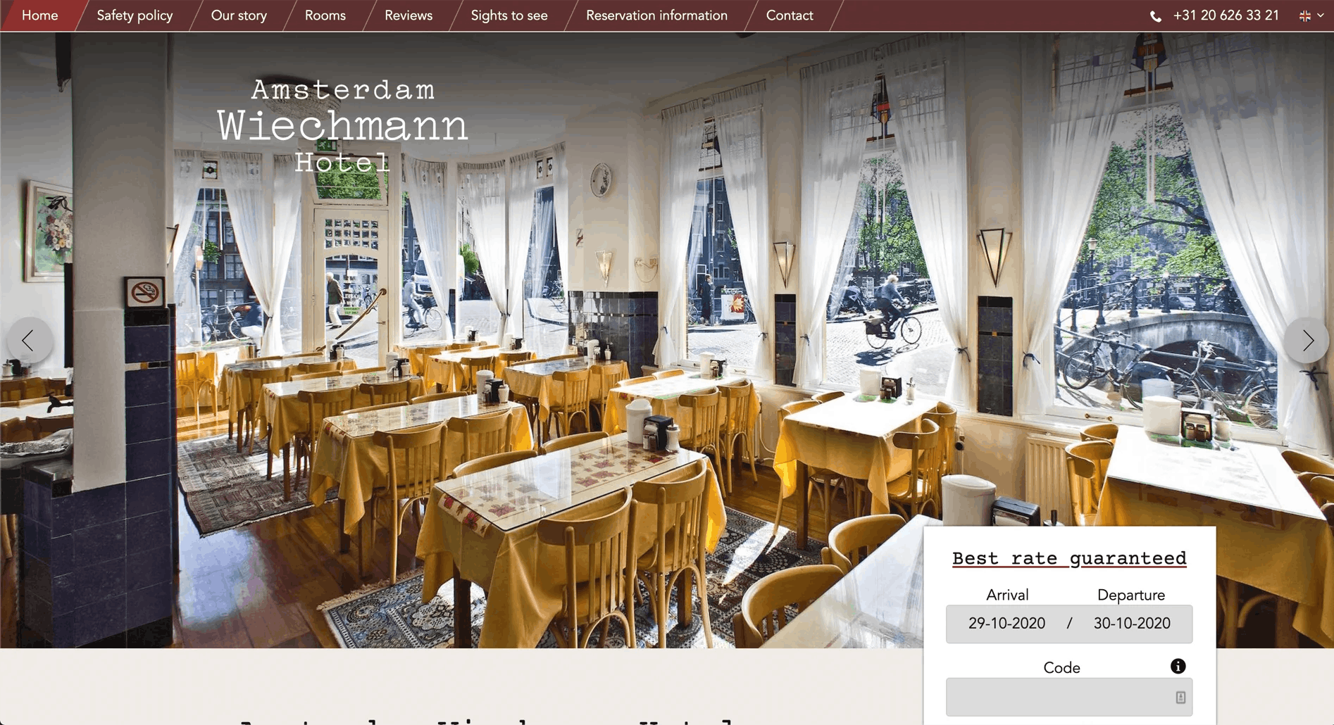 Hotel Website Template Foyer Hero Image EN