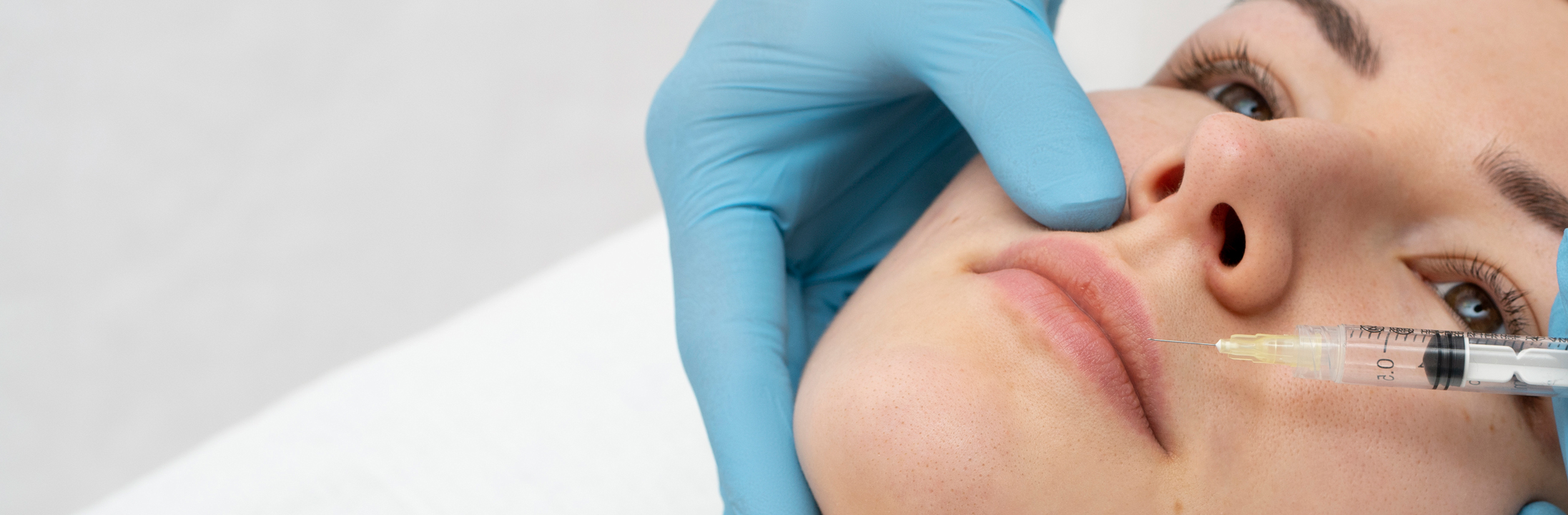 woman having lipstick lines treatment