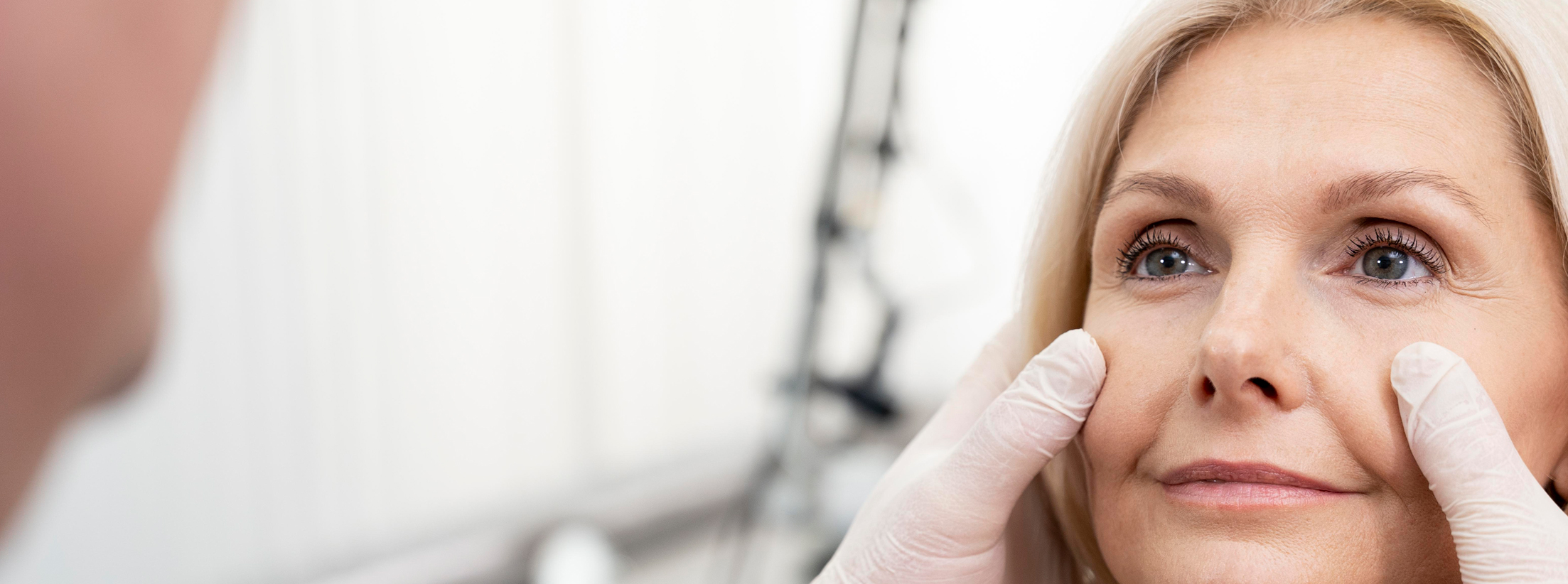woman having a bunny lines consultation