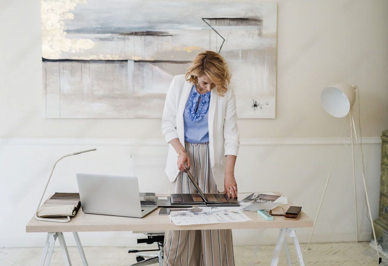 What Do Interior Designers Wear To Work Houzz Pro