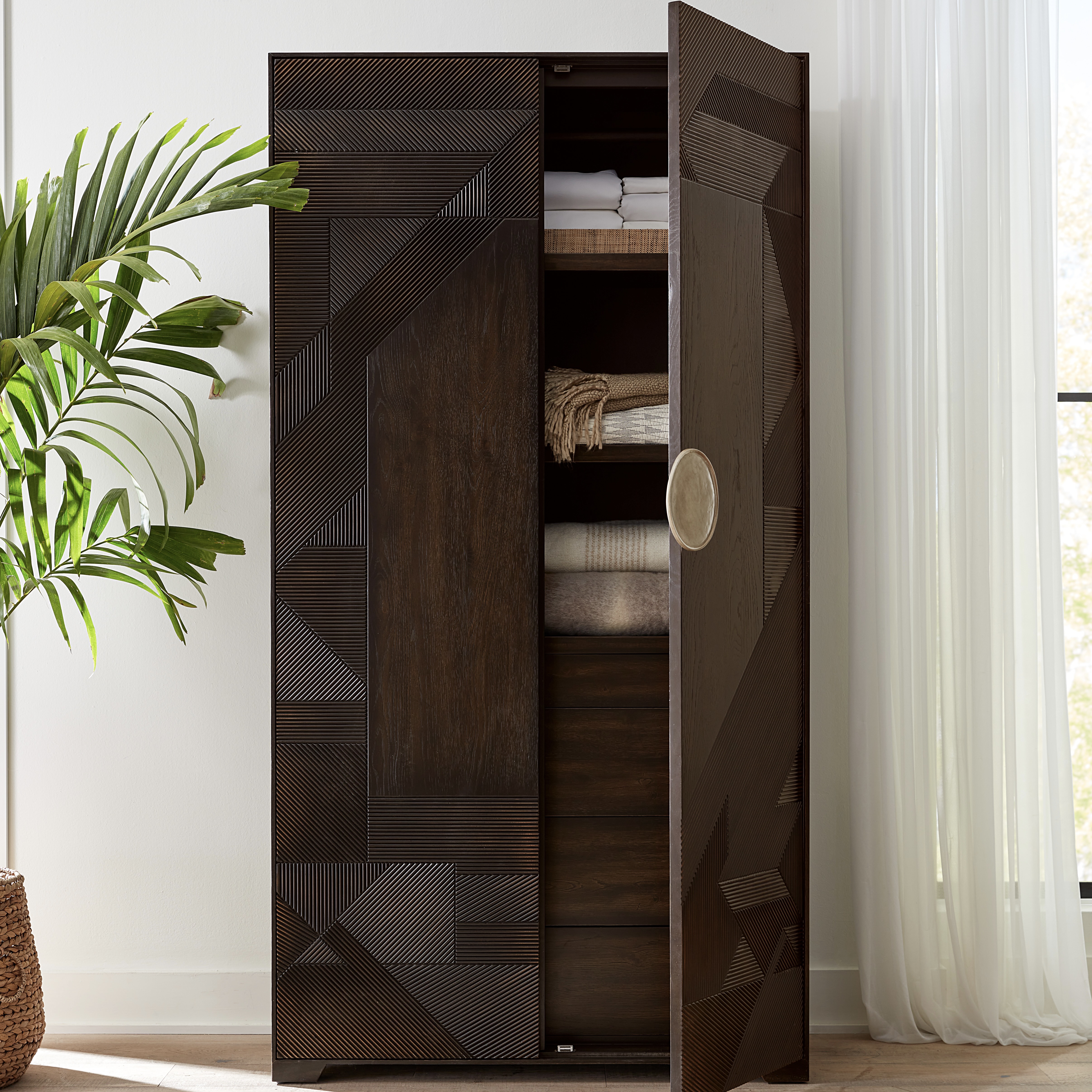 Armoires & Wardrobes