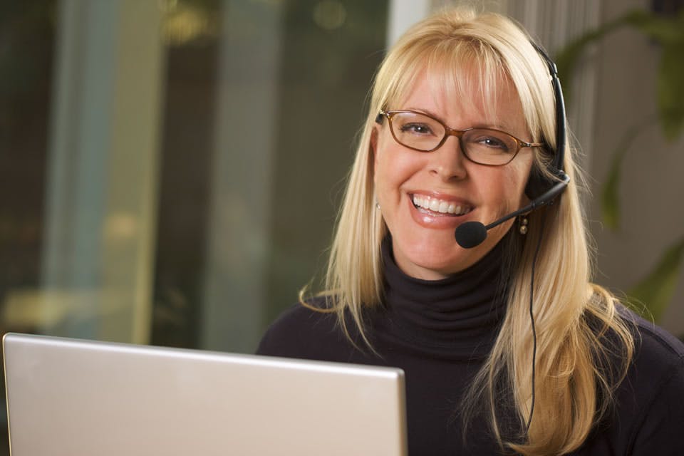 The 8 Best Benefits of Using a Virtual Receptionist