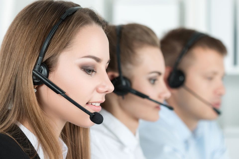 7 Key Advantages of Using a Phone Answering Service