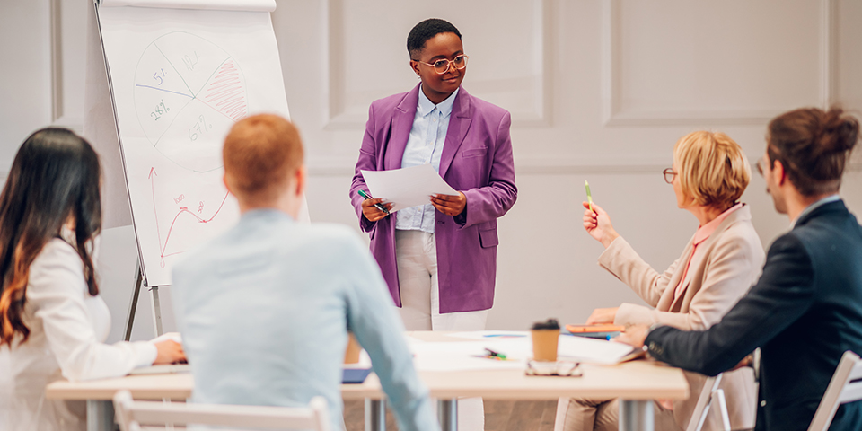 How to Start a Coaching Business Online in 7 Steps in the UK