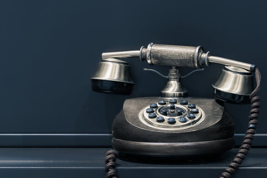 Photo by Pawel Czerwinski on Unsplash