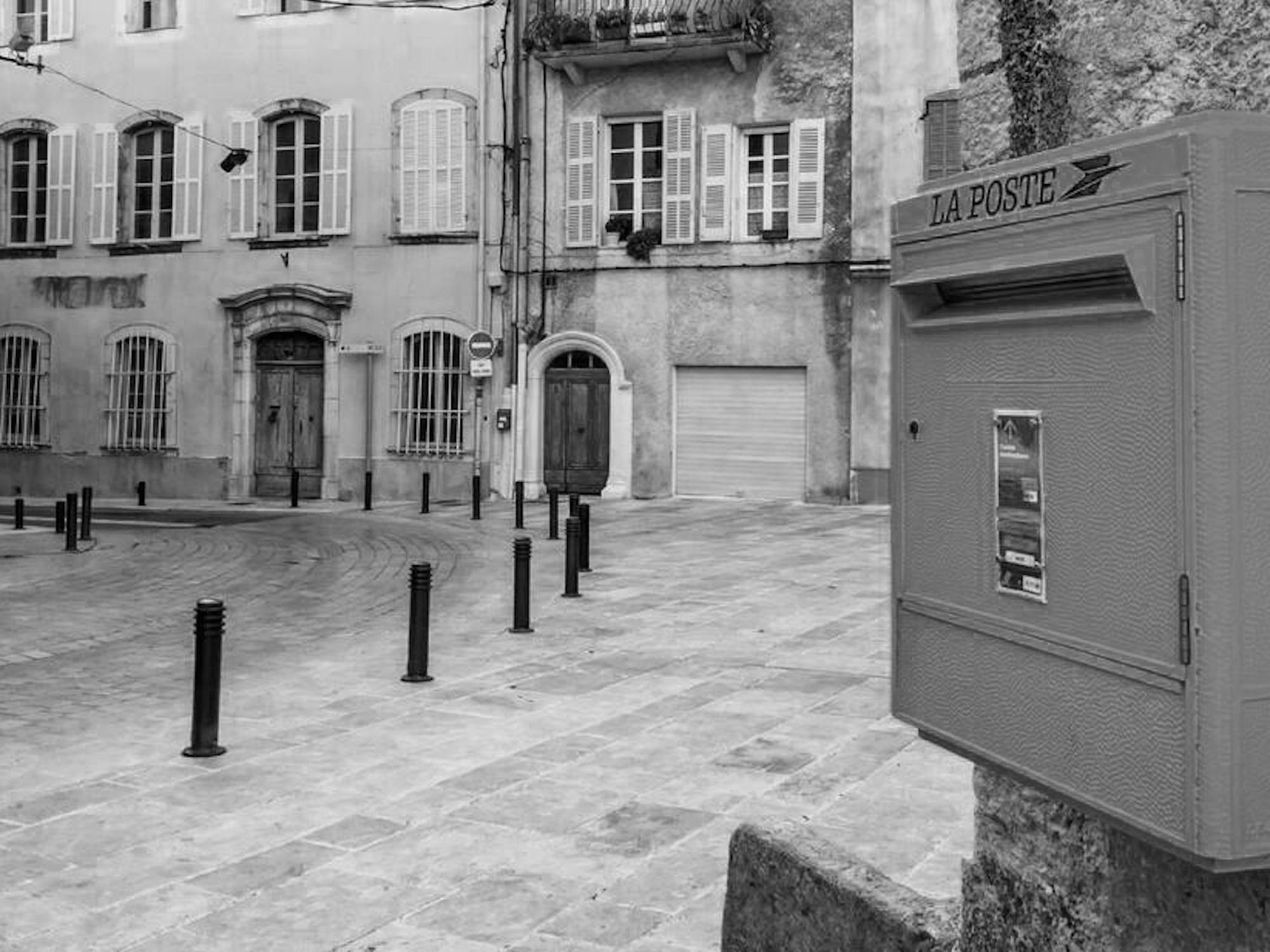Fransa'da bir posta kutusu