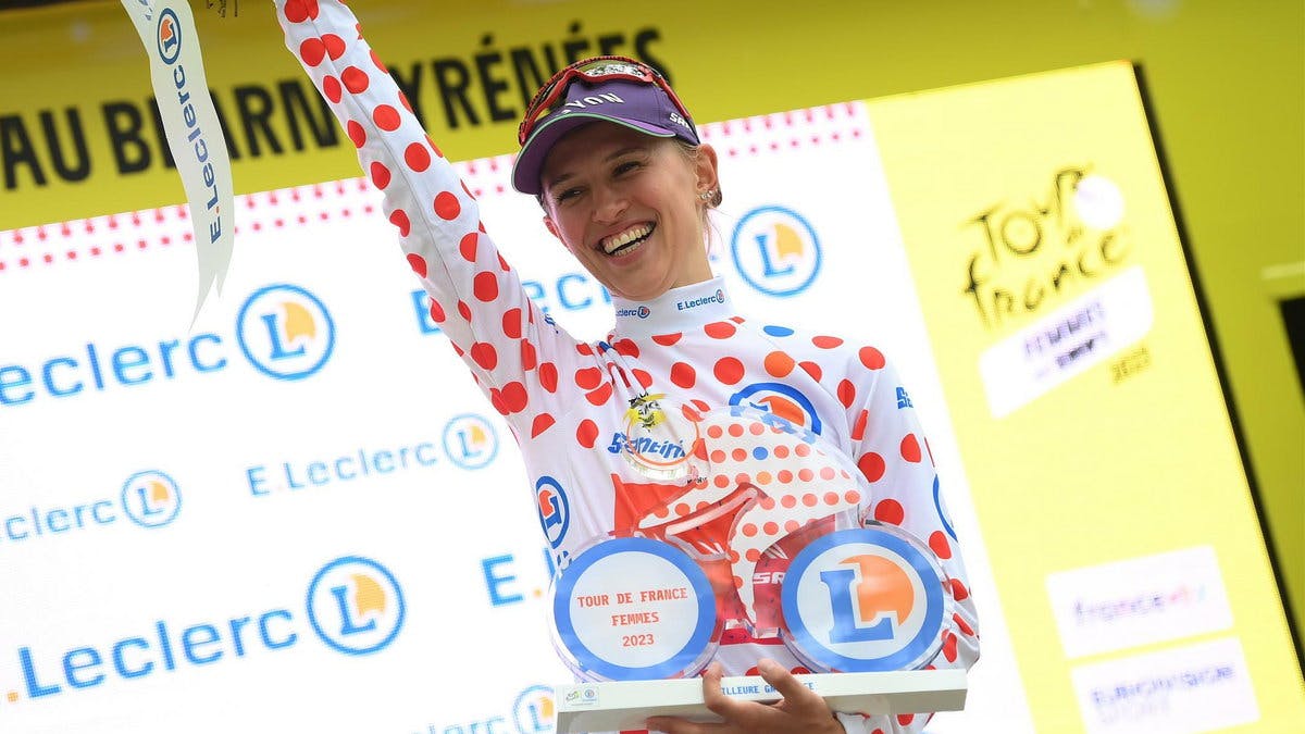 Katarzyna Niewiadoma in the climbers jersey of the Tour de France