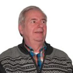 ungur? nei kannski ekki en myndarlegur maður