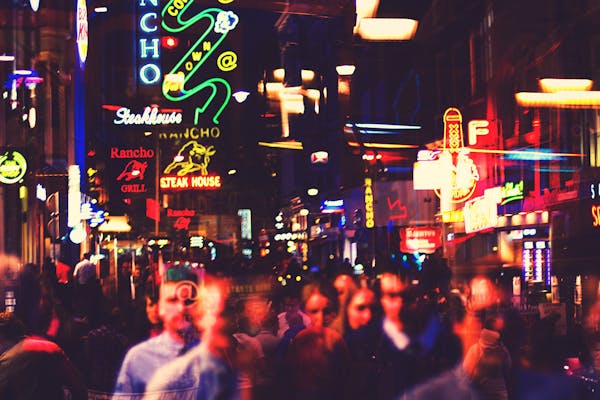 Amsterdam in de avond