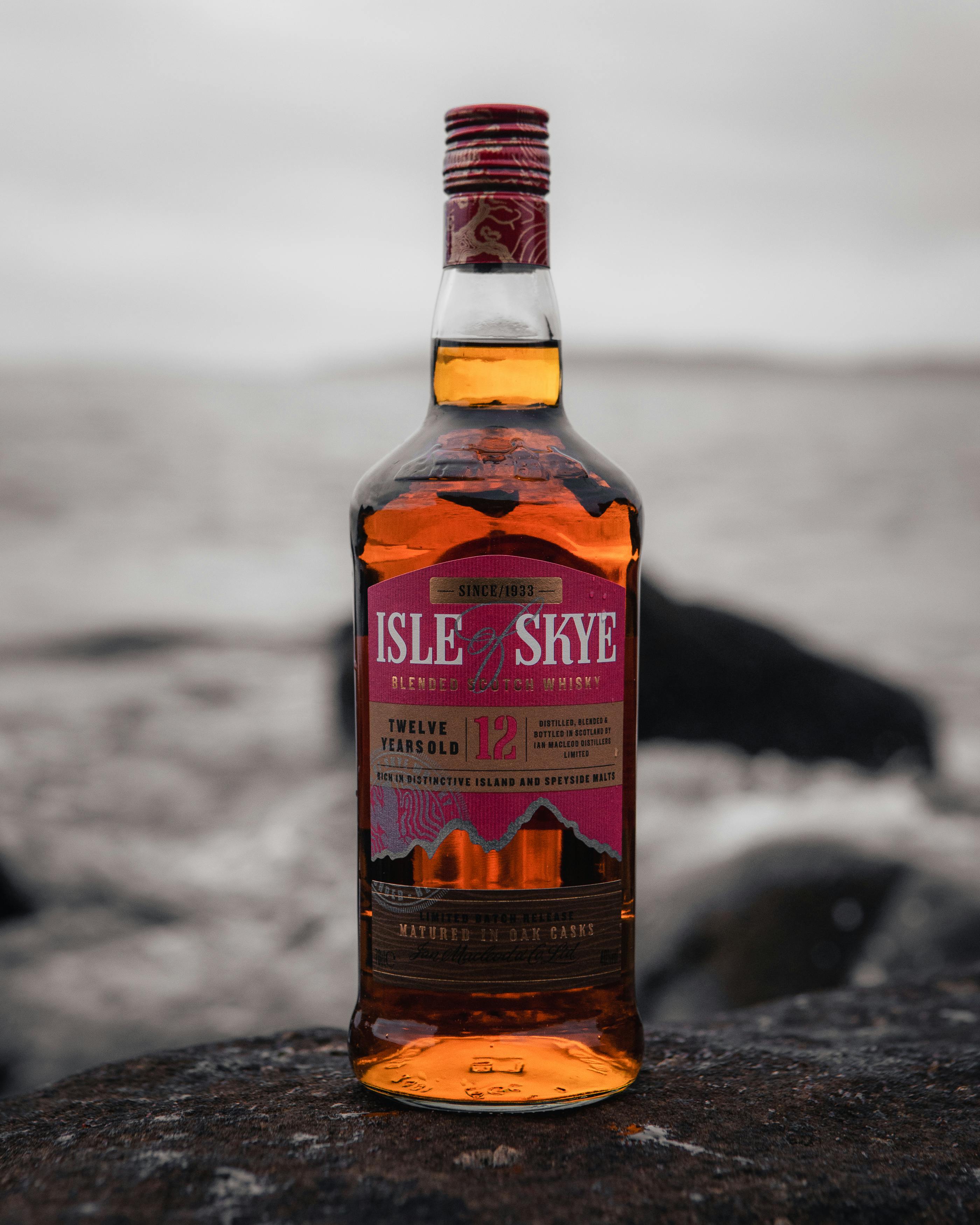 Discover isle of skye whisky ian macleod distillers