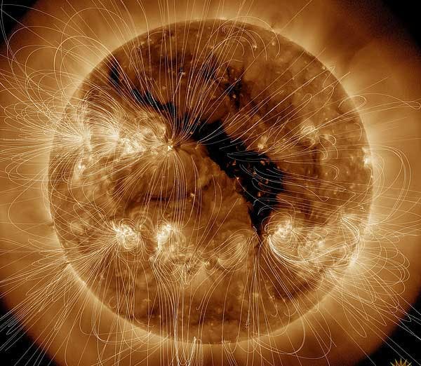 Coronal hole magnetic field lines. Credit: SDO/ AIA / Veronig A. & Temmer M. (University of Graz, Austria)