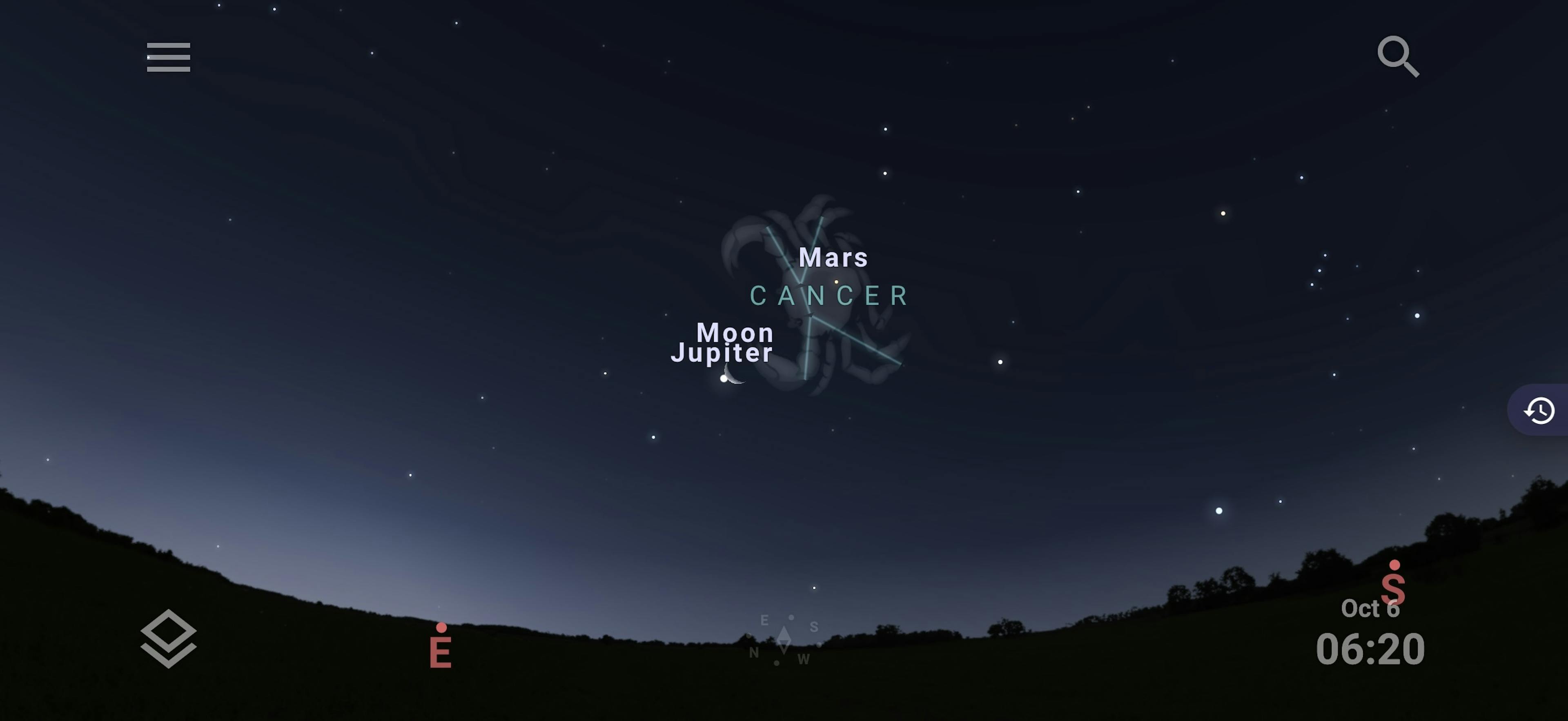 Mars, tunglið og Júpíter að morgni 6. október 2026. Mynd: Stellarium