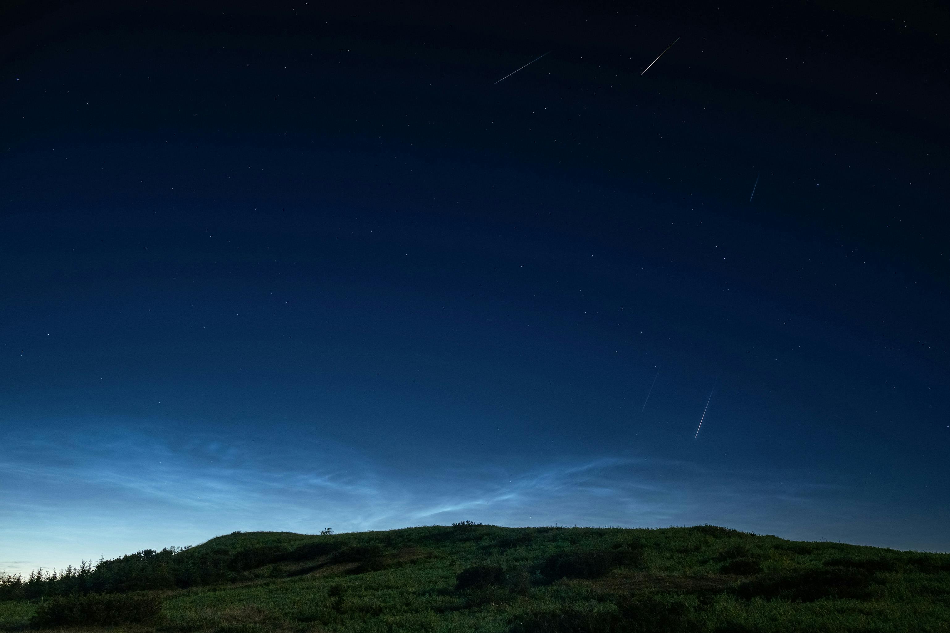 Persítar og silfurský 12. ágúst 2025. Mynd: Gísli Már Árnason / Iceland at Night