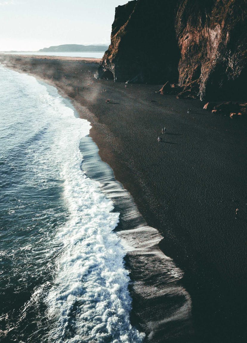 Reynisfjara vik black sand beach