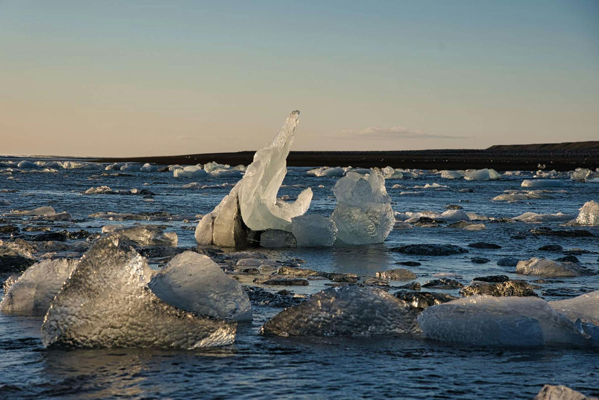 Diamond beach jökulsárlón