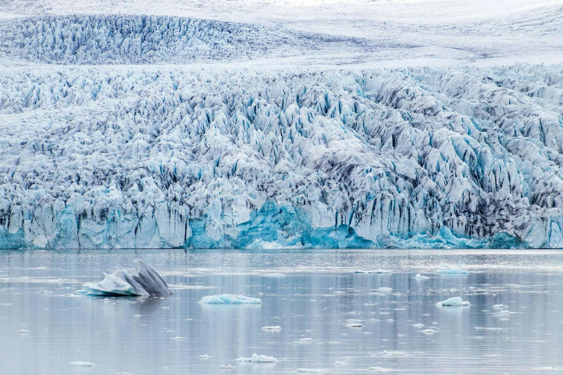 iceland glacier lagoon
