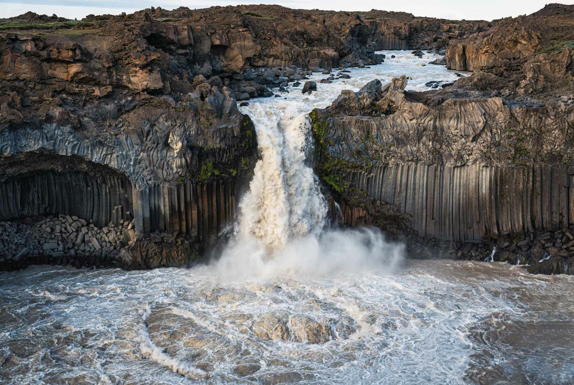 aldeyjarfoss waterfall