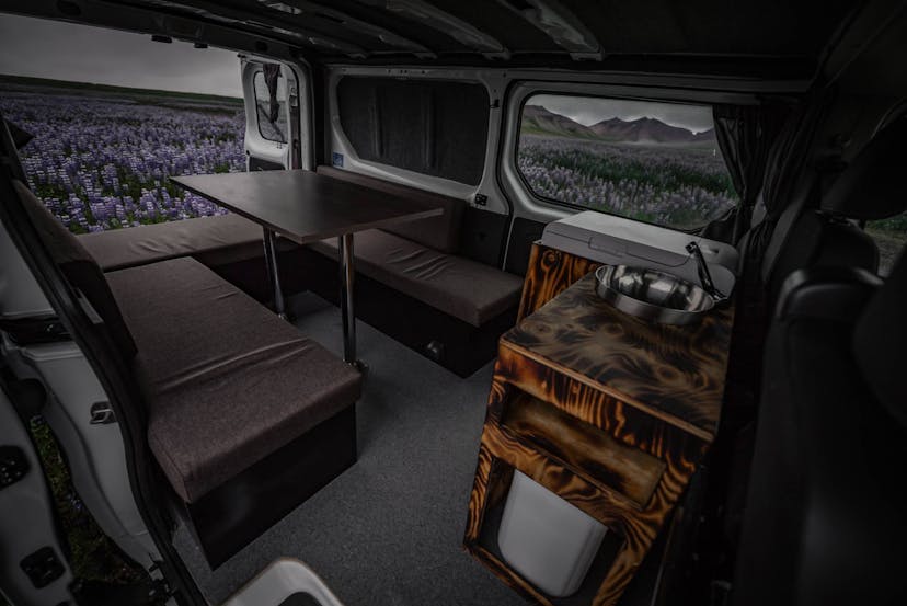 Iceland campers, Trafic campervan, Flex+ camper