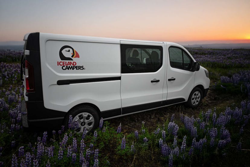 Campervan rentla - Iceland campers