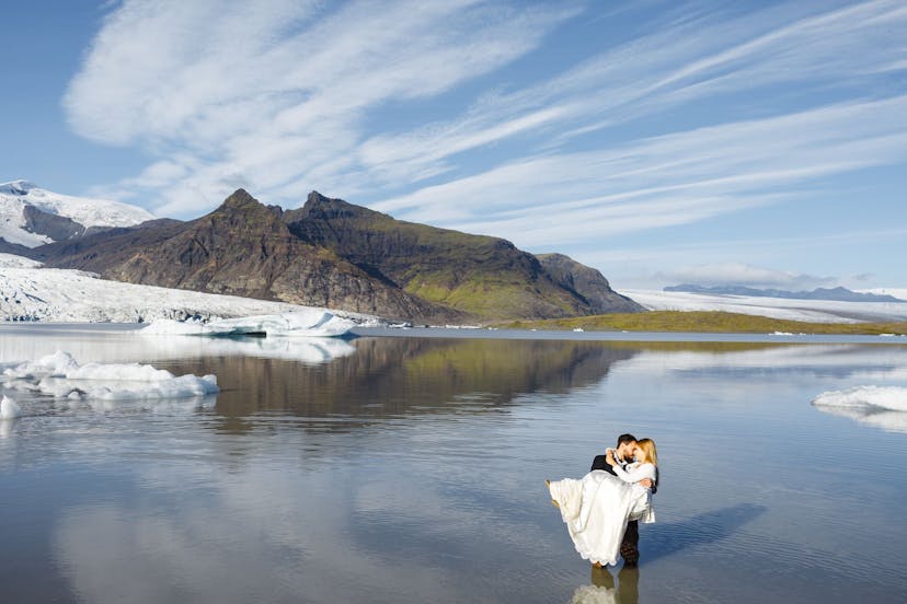 top of jökulsárlón glaicier lagoon