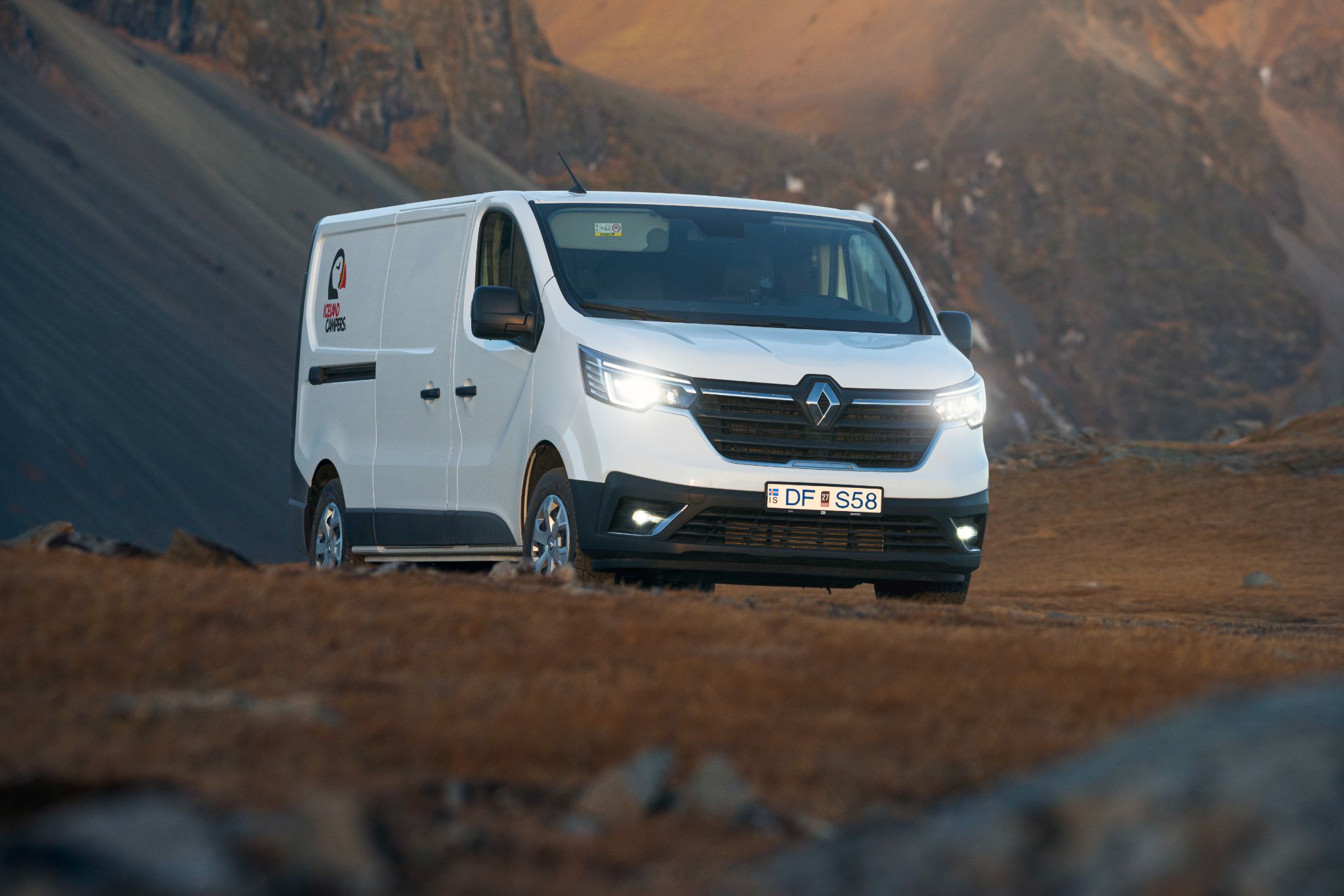 vanlife iceland brand