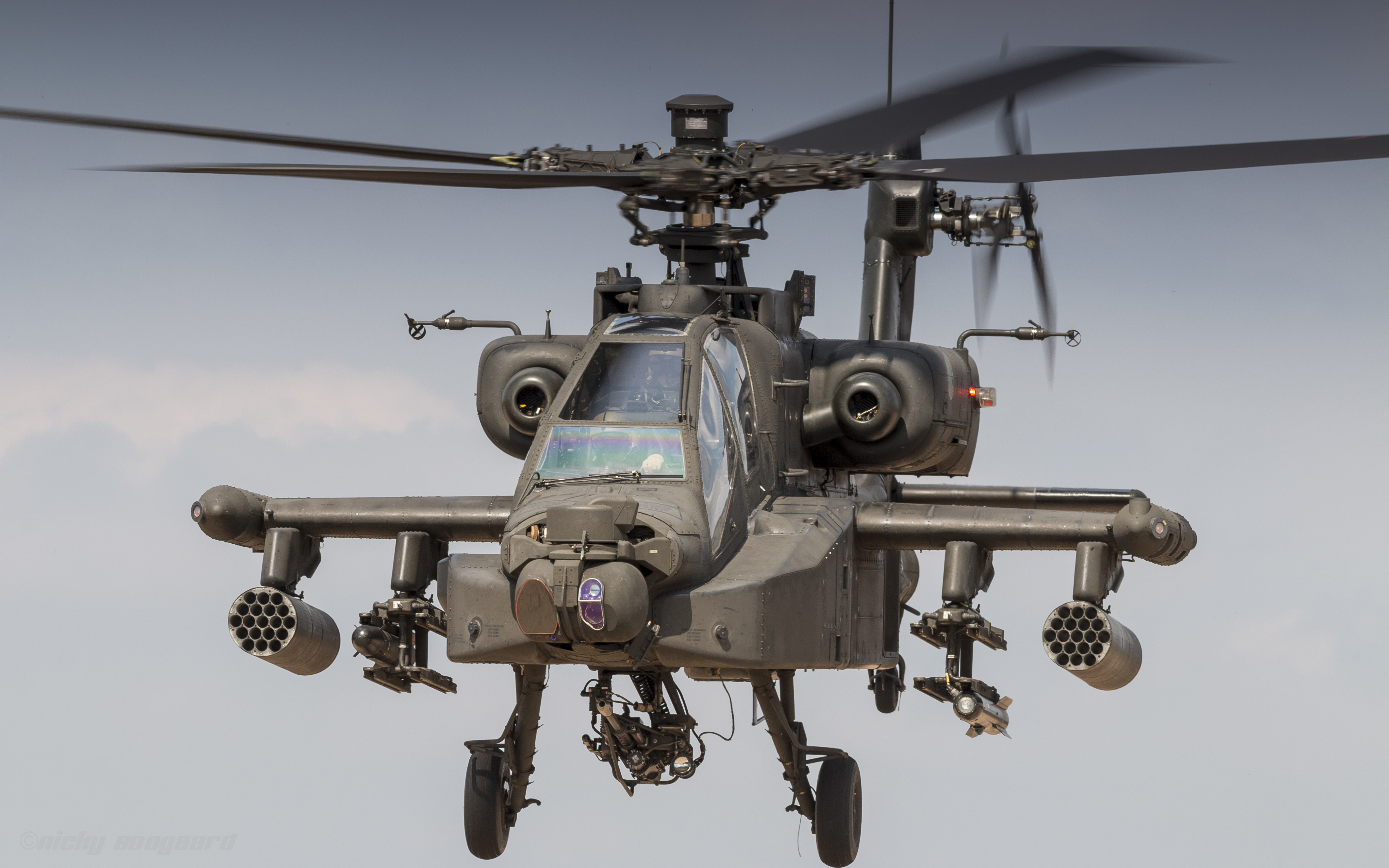 The AH-64 Apache: The deadliest US attack helicopter (with the ...