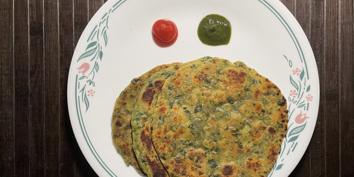 Palak Parantha (Spinach Flatbread)