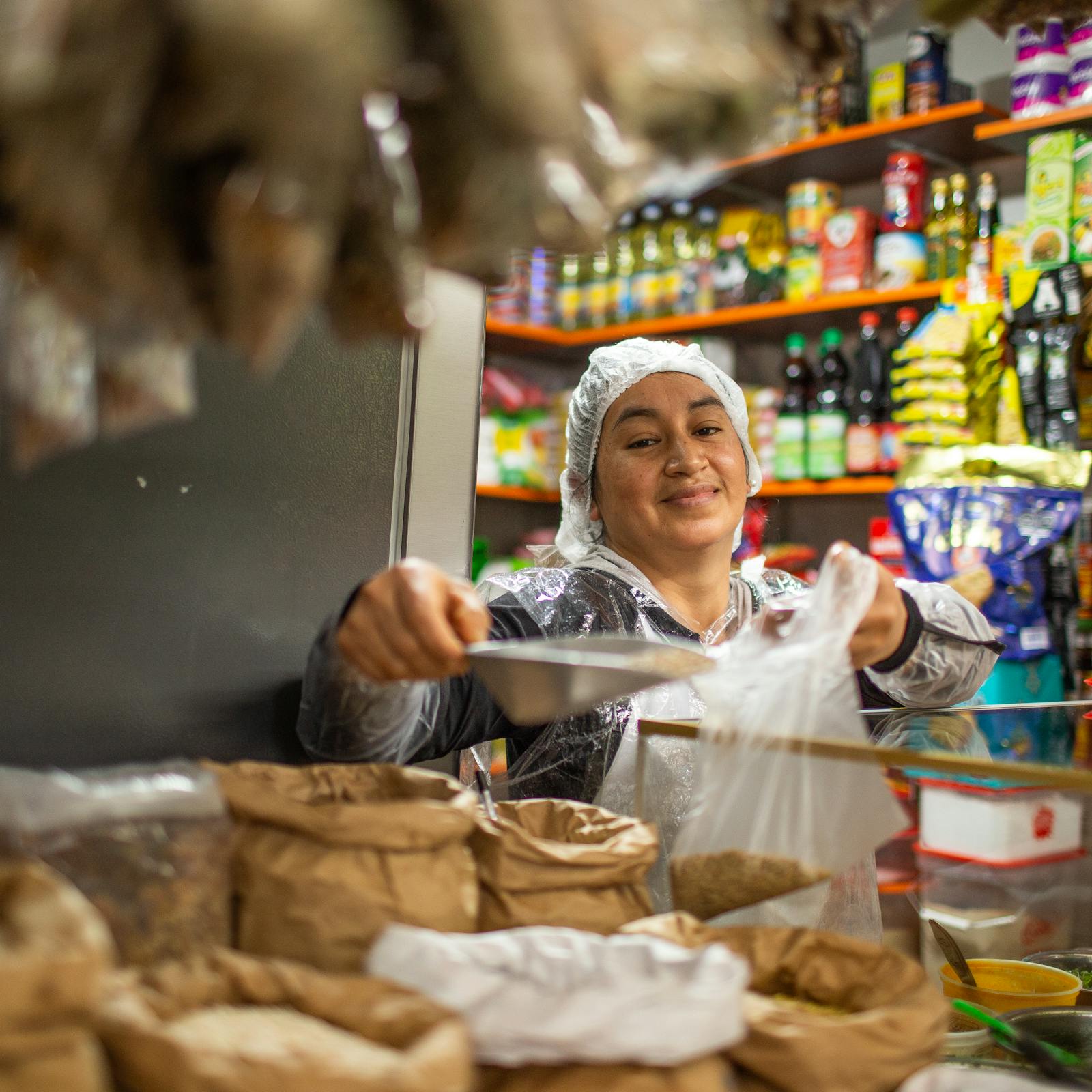 Informalidad, desigualdad y empleo juvenil: los retos del mercado laboral en América Latina y el Caribe Informalidad, desigualdad y empleo juvenil: los retos del mercado laboral en América Latina y el Caribe