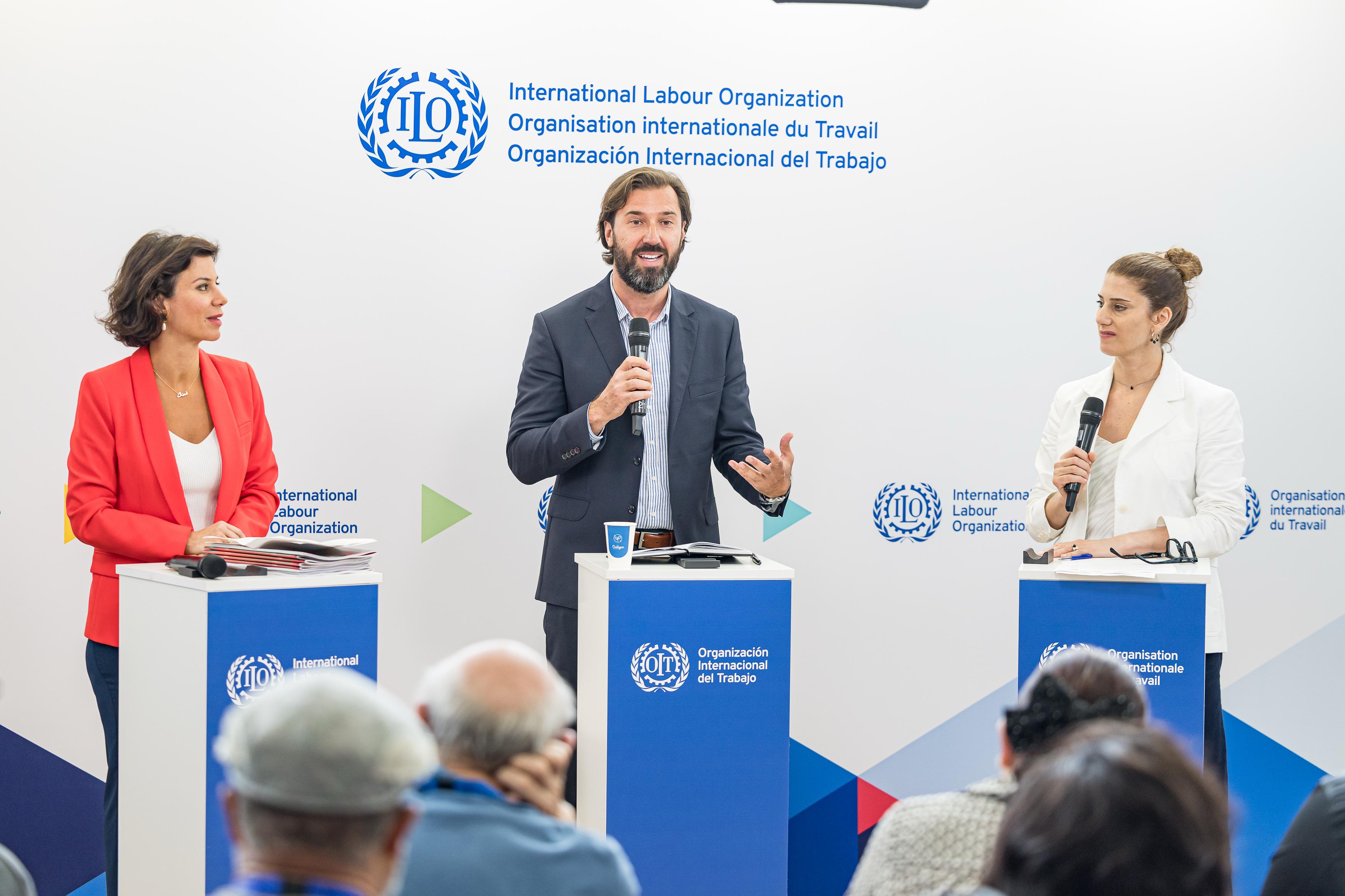 Artificial intelligence, innovation and the world of work