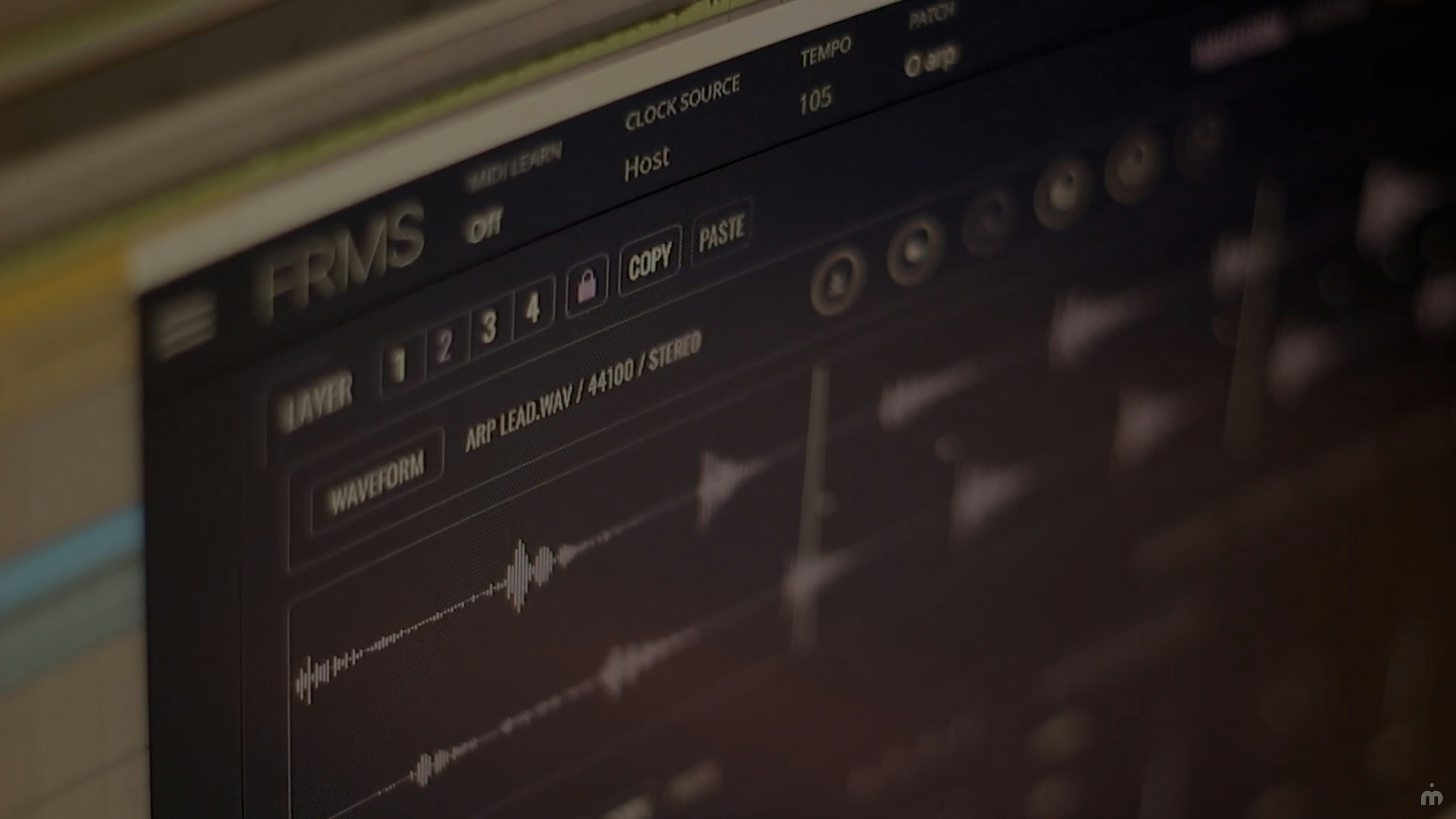 Granular Synthesizer FRMS can be used as oscillator, with samples or with mircrophone