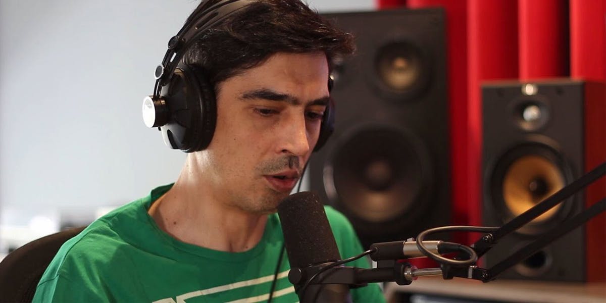 How to create amazing sounds with voice using FRMS (from Imaginando) granular synthesizer and FM (frequency modulation).