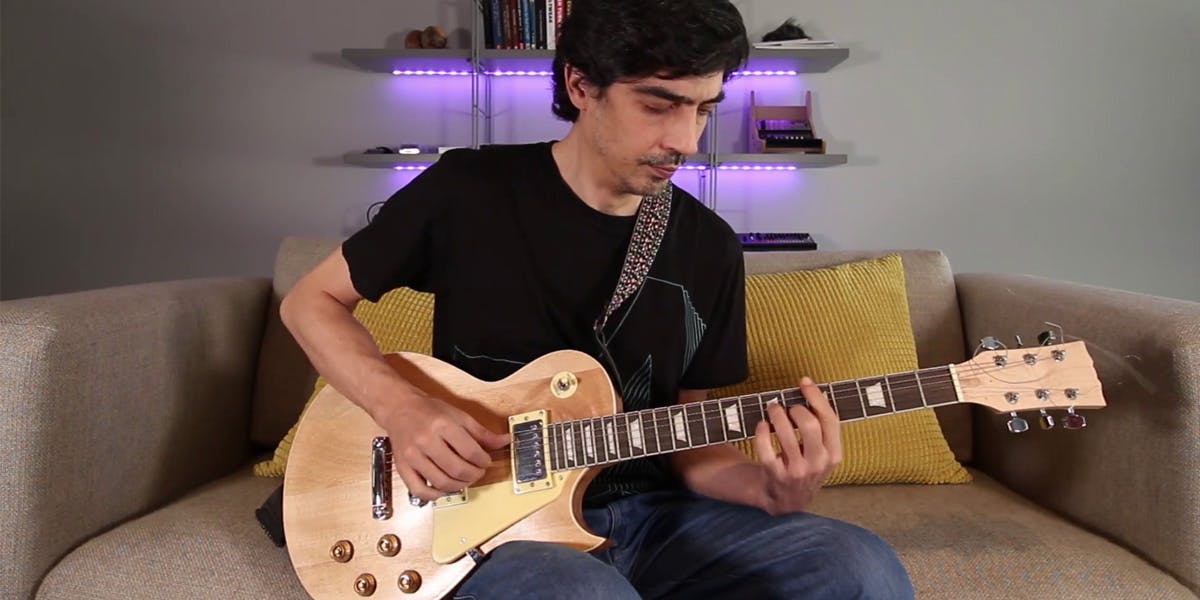 Lucas from Imaginando showing how to use FRMS granular synthesizer with an electric guitar