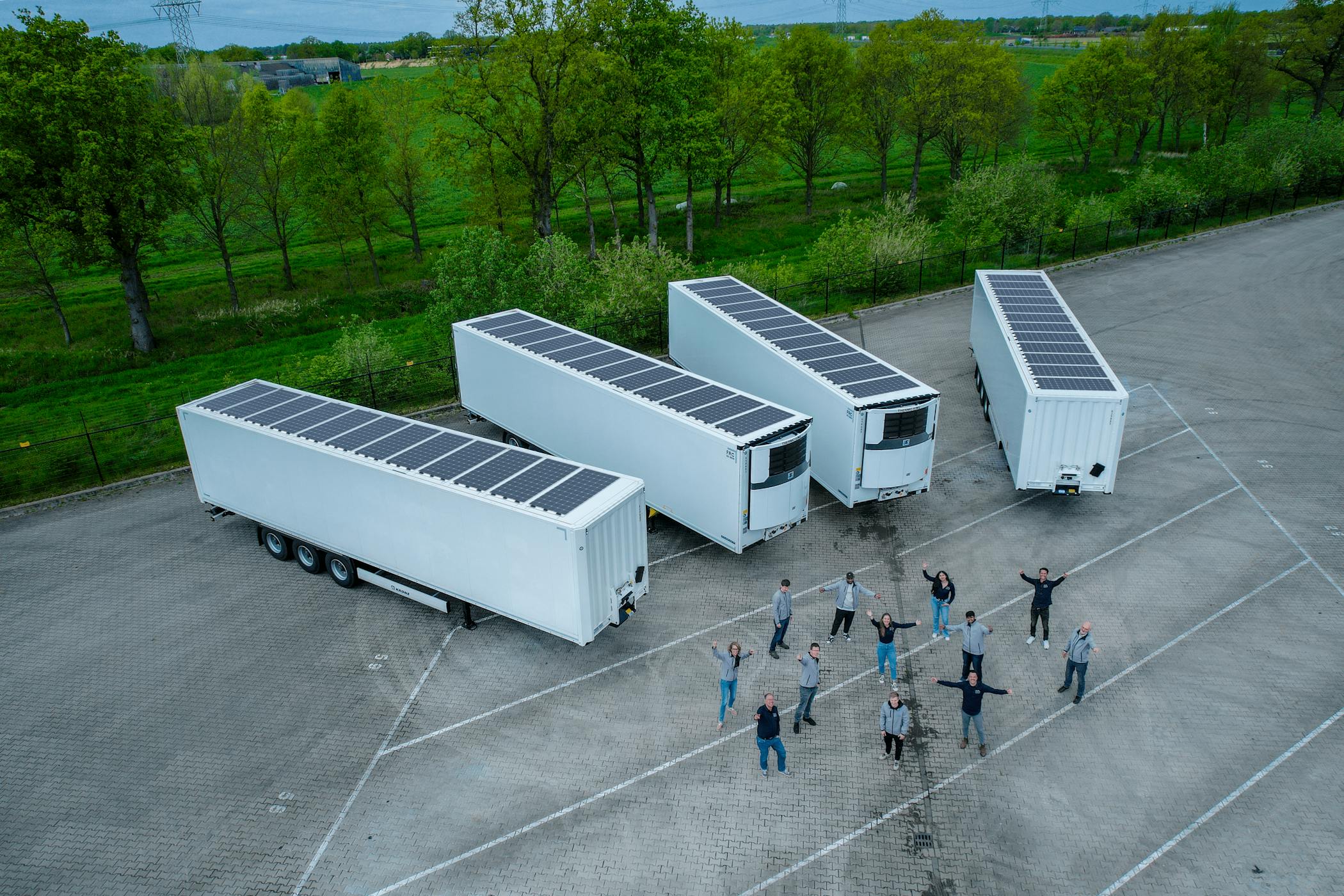 Trucks and trailers powered with solar energy by SolarOnTop.