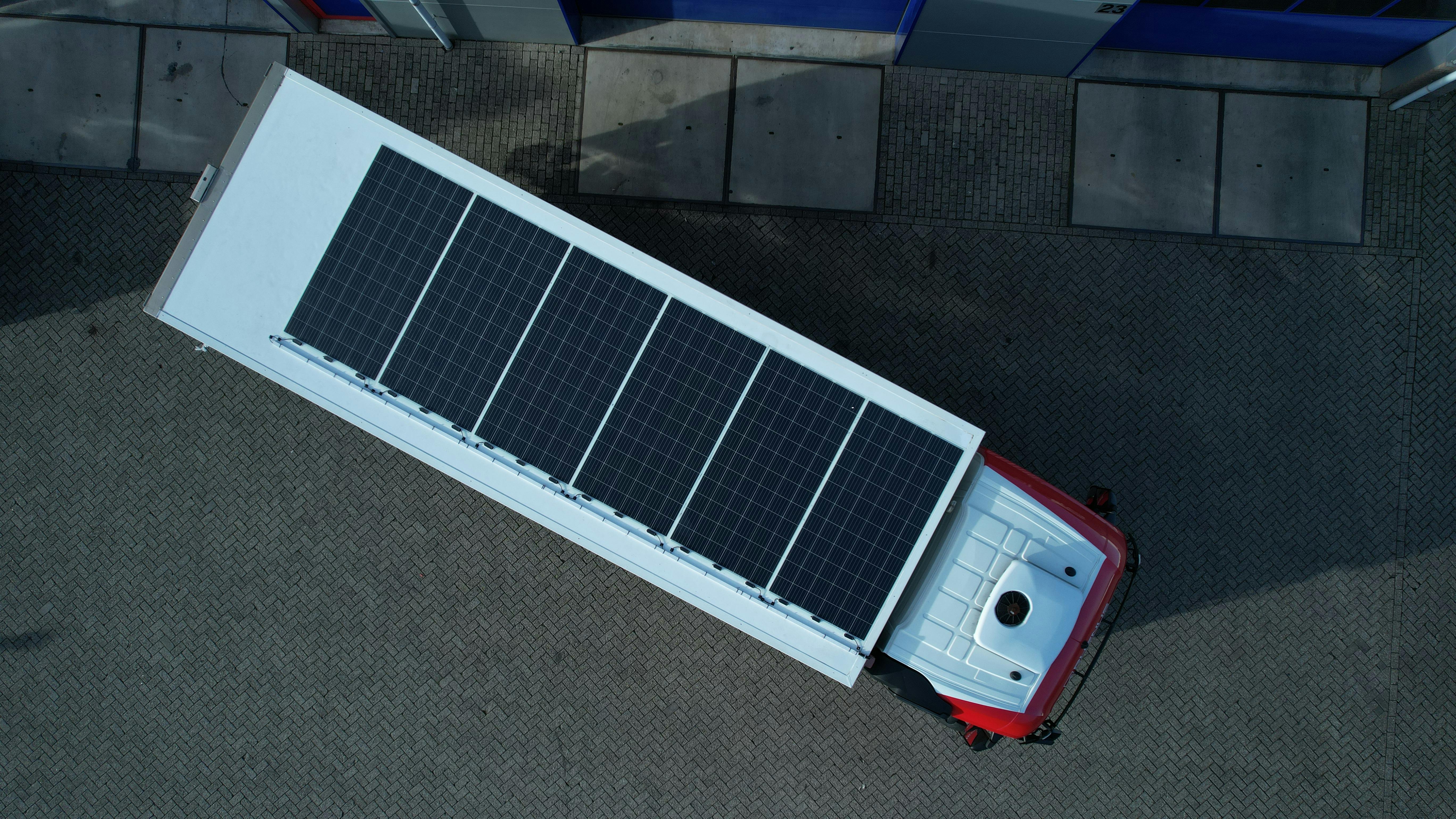 Hitachi Vantara solar-powered truck with the SolarOnTop technology