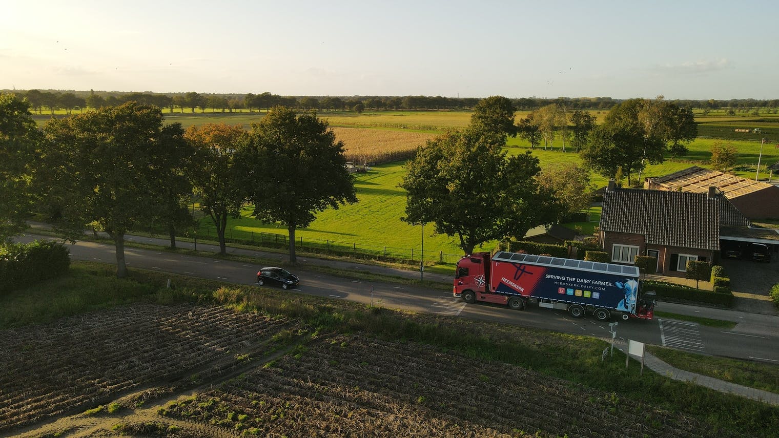 Heemskerk Dairy - Solar powred truck by SolarOnTop - Solar panels on the roof of the trailer