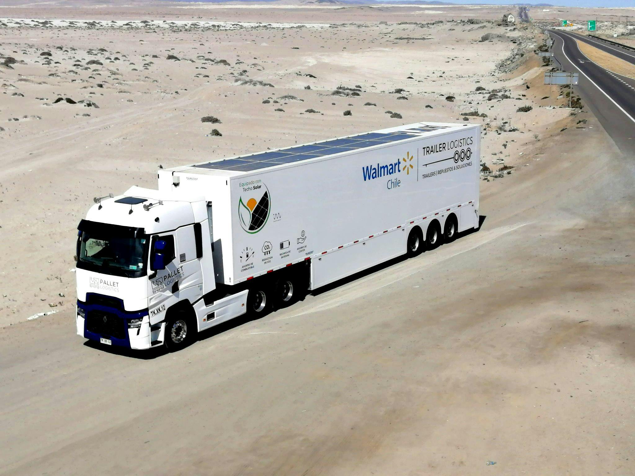 Walmart Chile now operating double-deck trailer equipped with Solar energy, SolarOnTop.