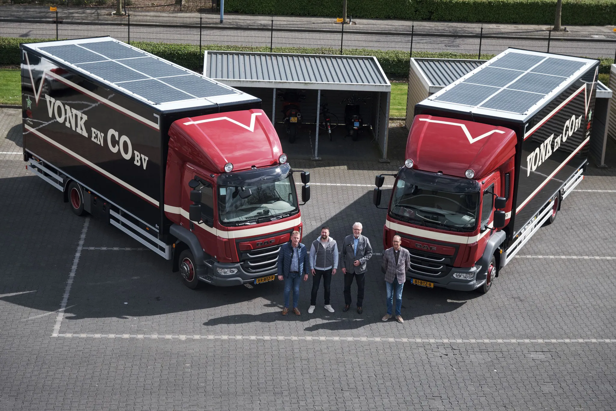 Vonk en Co truck equipped with SolarOnTop 
