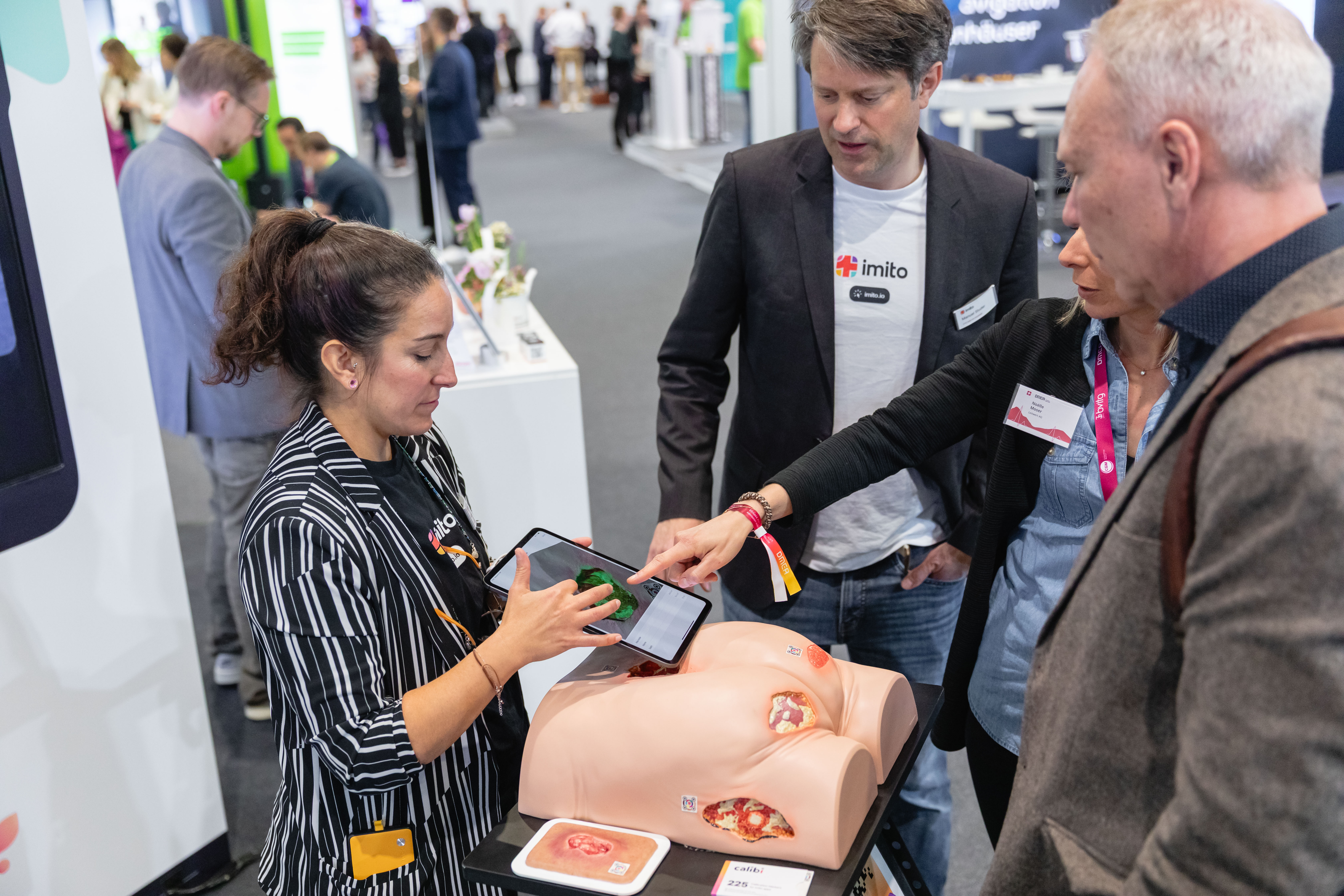 imitoWound live auf der DMEA 2025