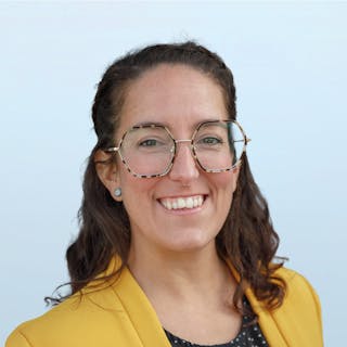 Adriana Godrid - Ingénieur de vente et d'intégration hospitalière