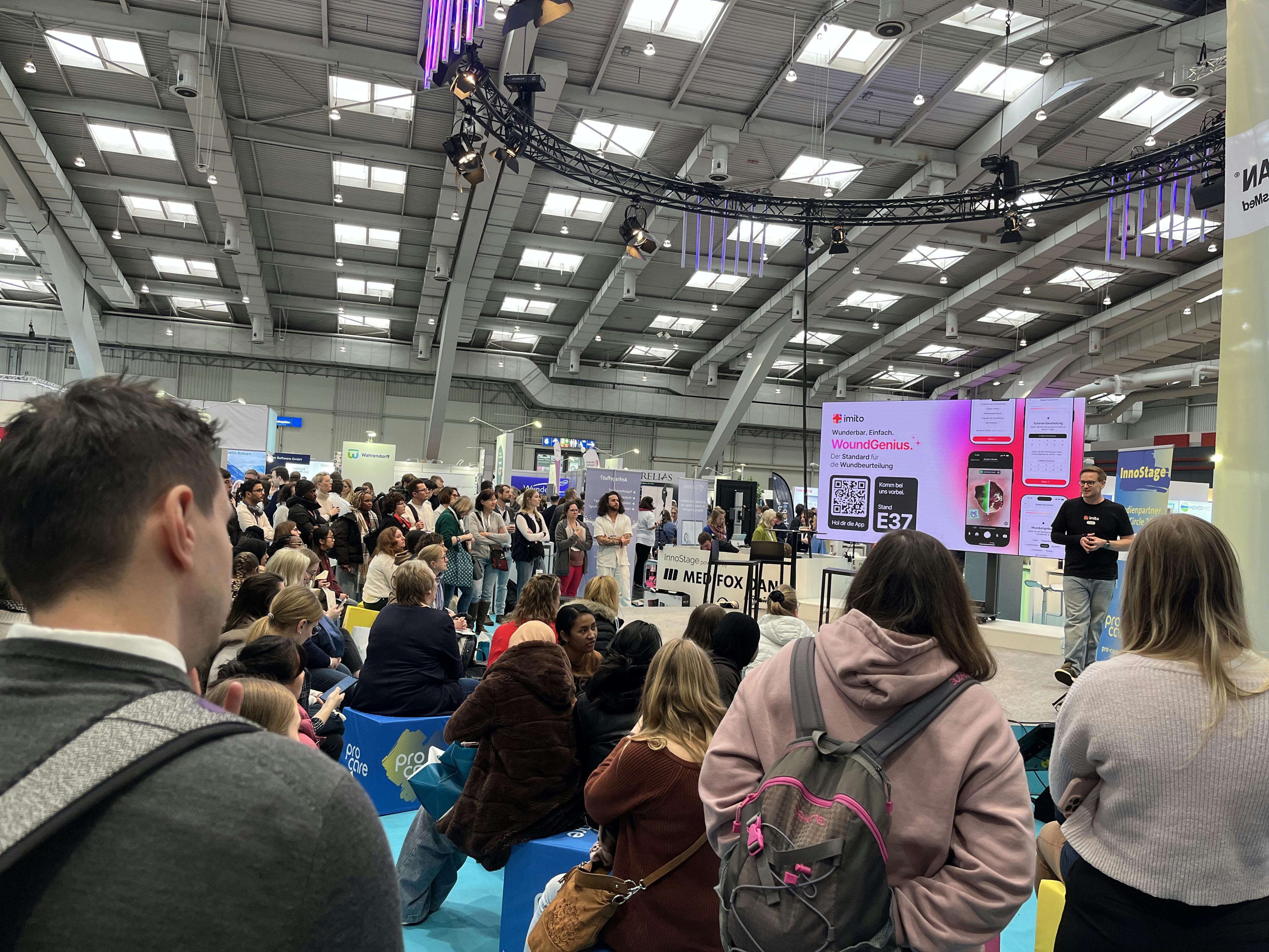 WoundGenius live on Stage.