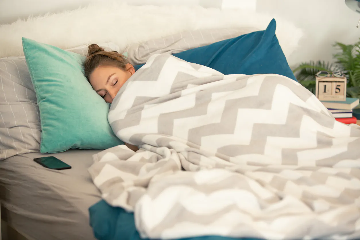 Quer dormir melhor? Deixe de ter certas coisas no seu quarto