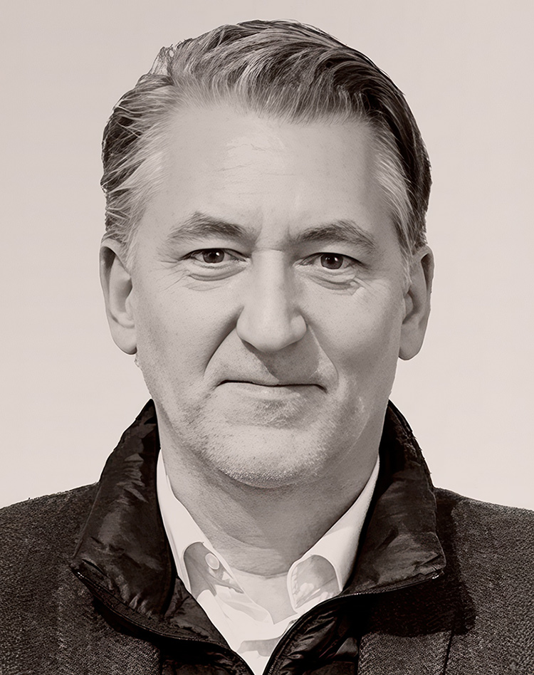 Dr. Pascal Wintringer