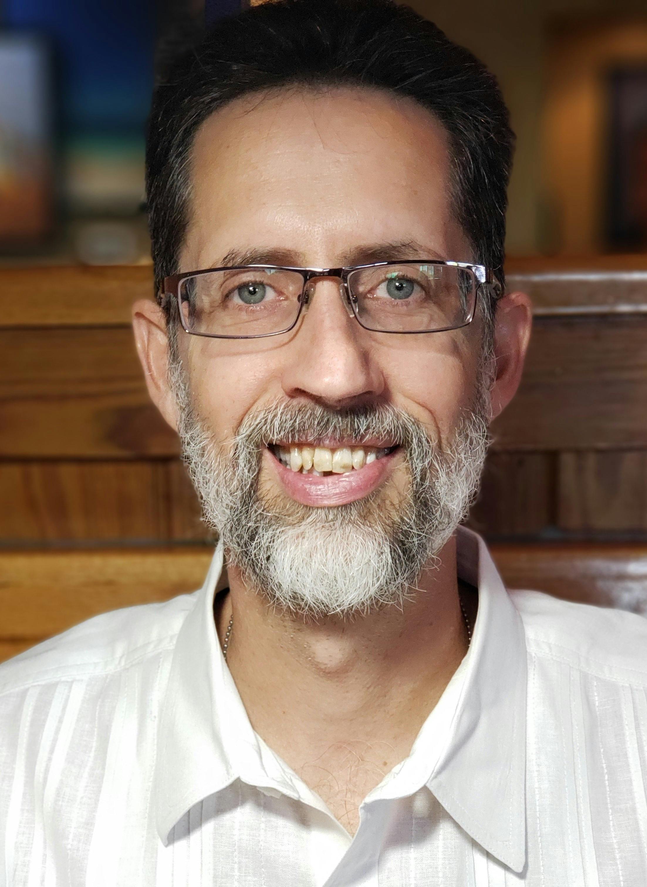 Allen Moore headshot
