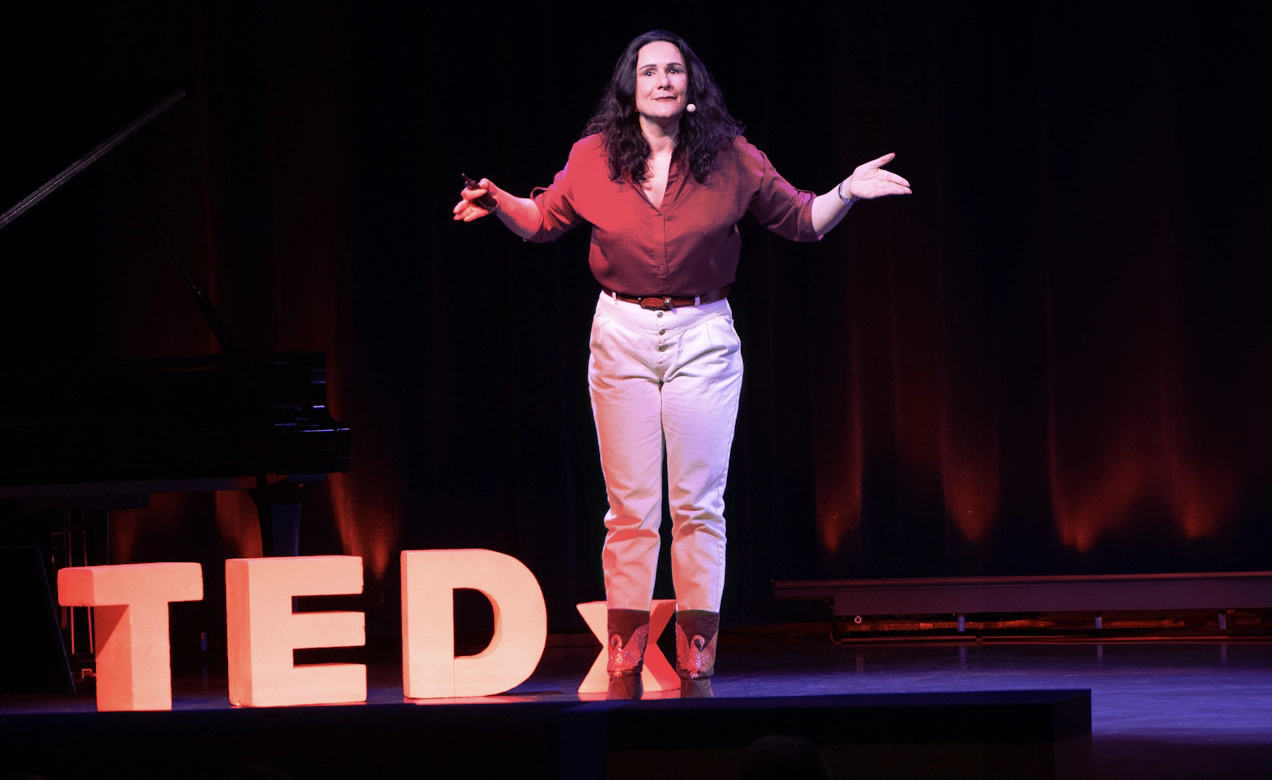 TEDx d'Anne-Gervaise Vendange sur le thème prévoir l'imprévisible ou plutôt faire face à l'inattendu