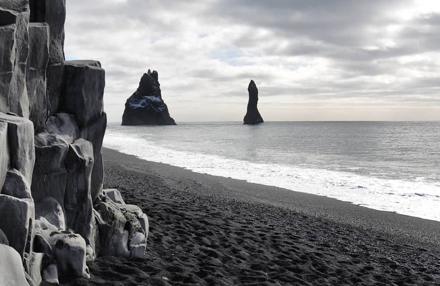 Nao E Photoshop Conheca A Incrivel Praia Preta Onde Areia Cavernas E Pedras Sao Um Fenomeno Natural E Existem De Verdade Nao E Photoshop Conheca A Incrivel Praia Preta Onde Areia Cavernas E Pedras Sao Um Fenomeno Natural E Existem De Verdade