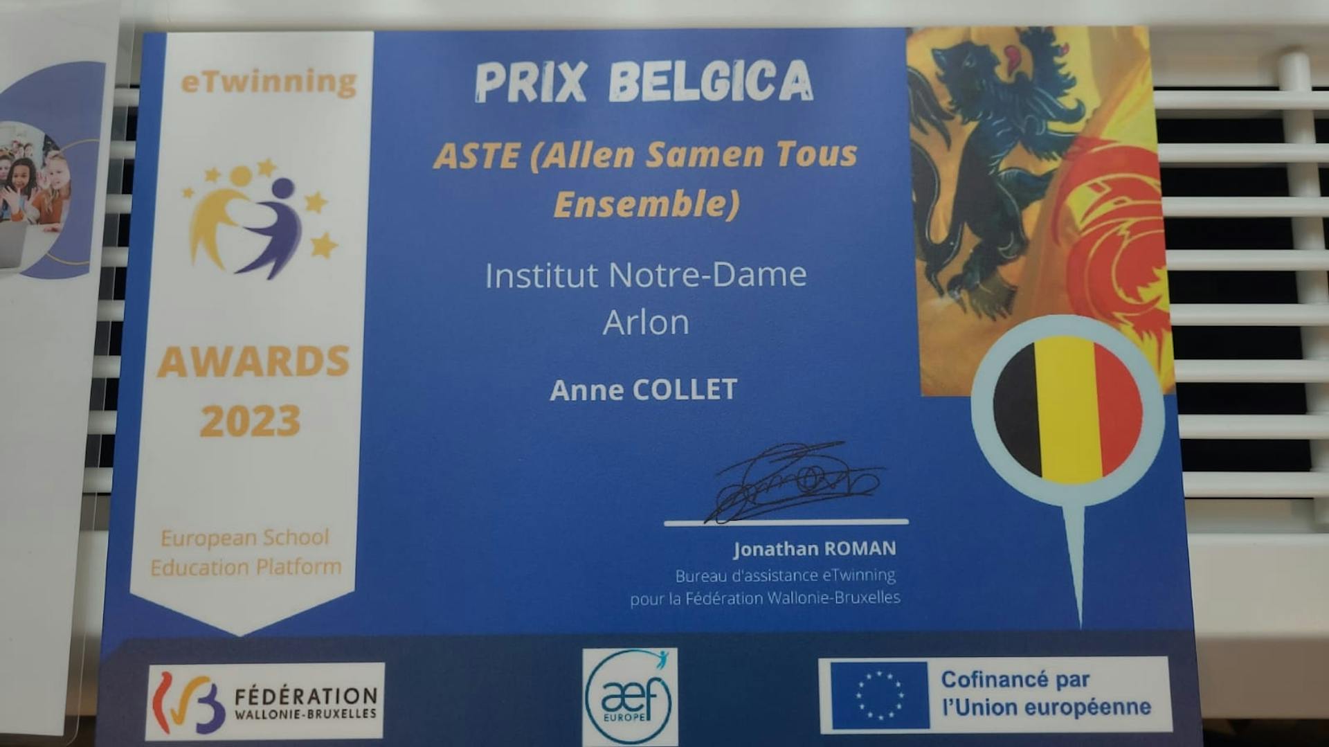 Bravo à Mme Collet et à ses élèves qui ont reçu un prix eTwinning Belgica à Bruxelles.