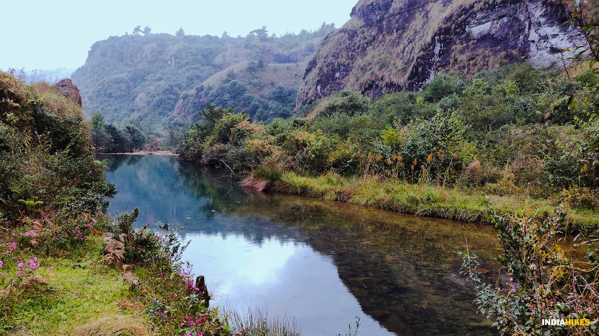 water stream, david scott trek, david scott trail, trekking in meghalaya, treks in meghalaya