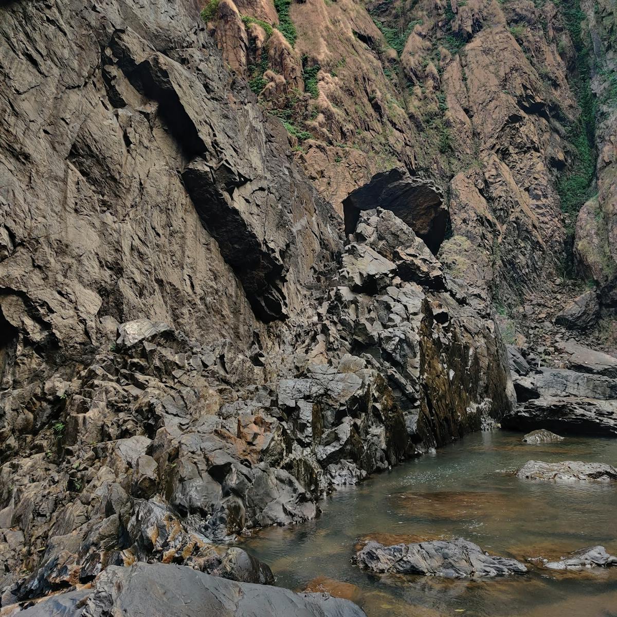 Rock wall-Dabbe Falls Trek-Indiahikes-Poorvaja
