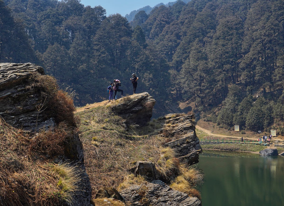 Cliff near the lake-Serolsar lake Trek-Indiahikes-Chirag Manga