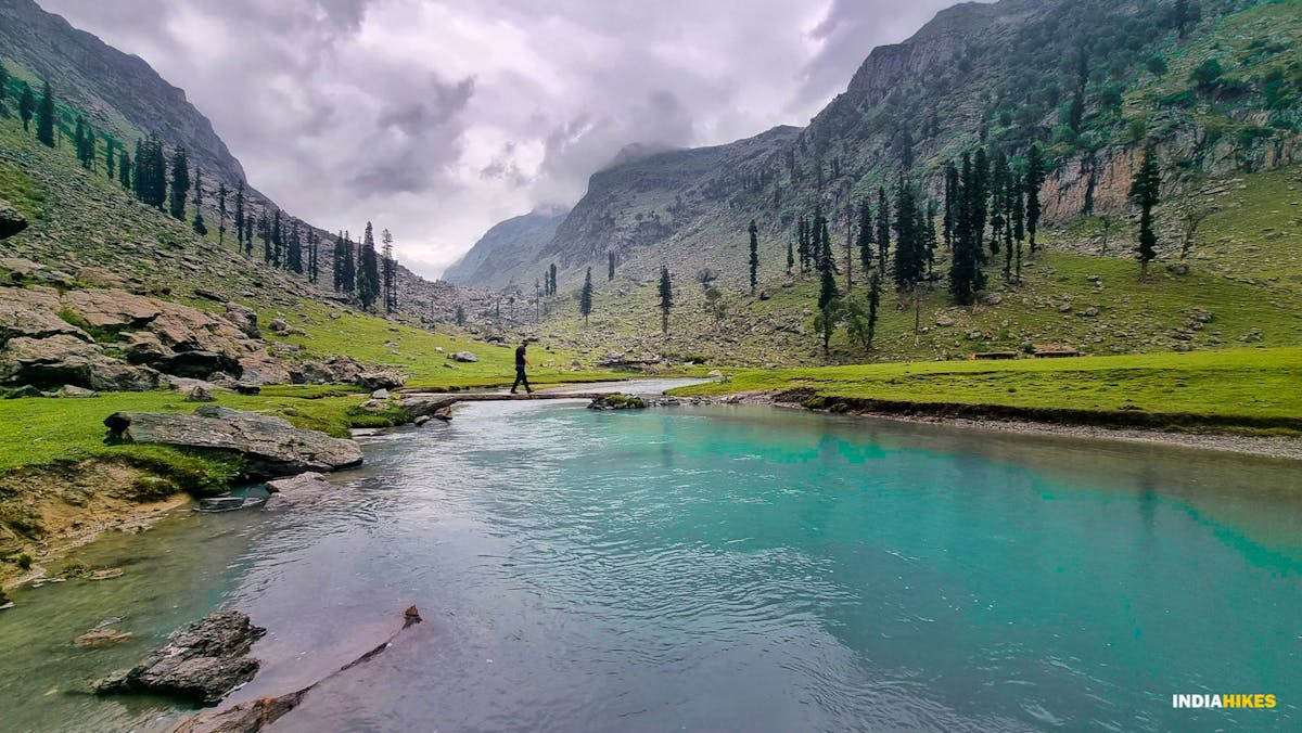 Nafran Valley Trek - River crossing bridge - Indiahikes - Dhaval Jajal